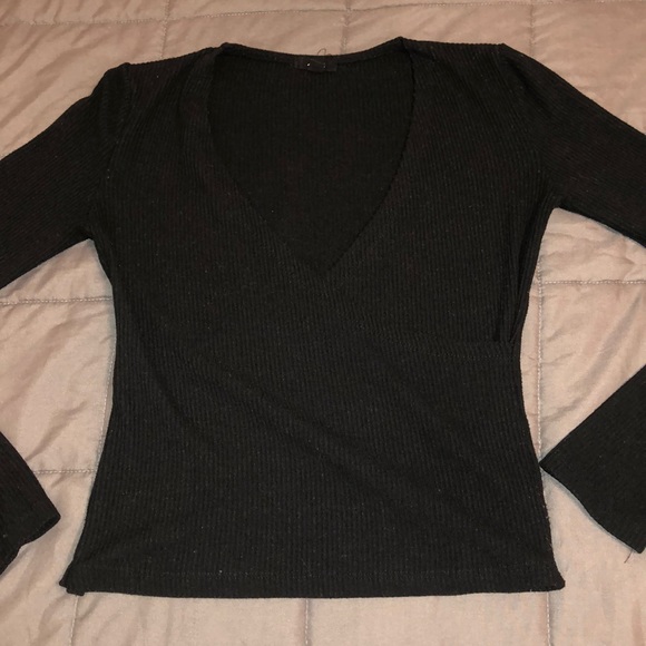 V-neck top - Picture 1 of 3